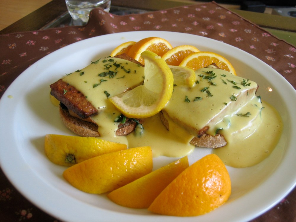 Benny and Flo on a plate